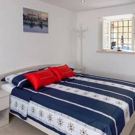 My Palace La Strada 아파트