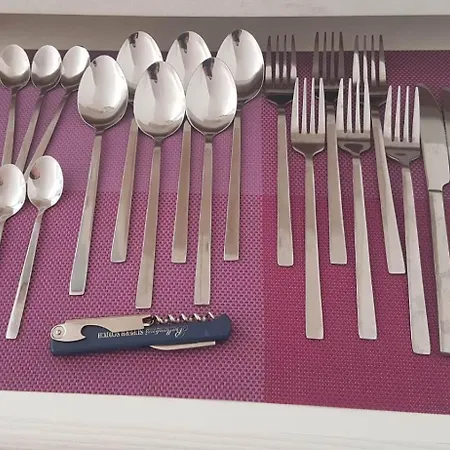 My Palace La Strada アパート *