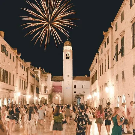 アパート My Palace La Strada