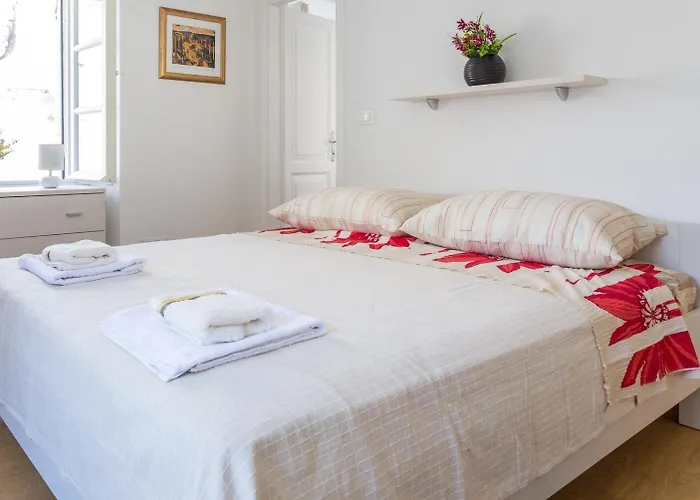 My Palace La Strada Apartment *